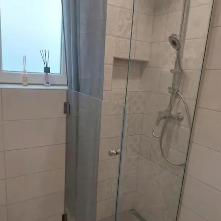 Апартаменты Retreat Balcony & Free Parking Near Ljubljana Медводе